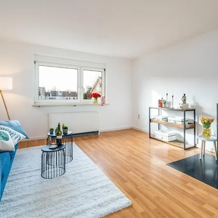 Schoene 60M 2-Zimmer City Wohnung In Dachau דכאו